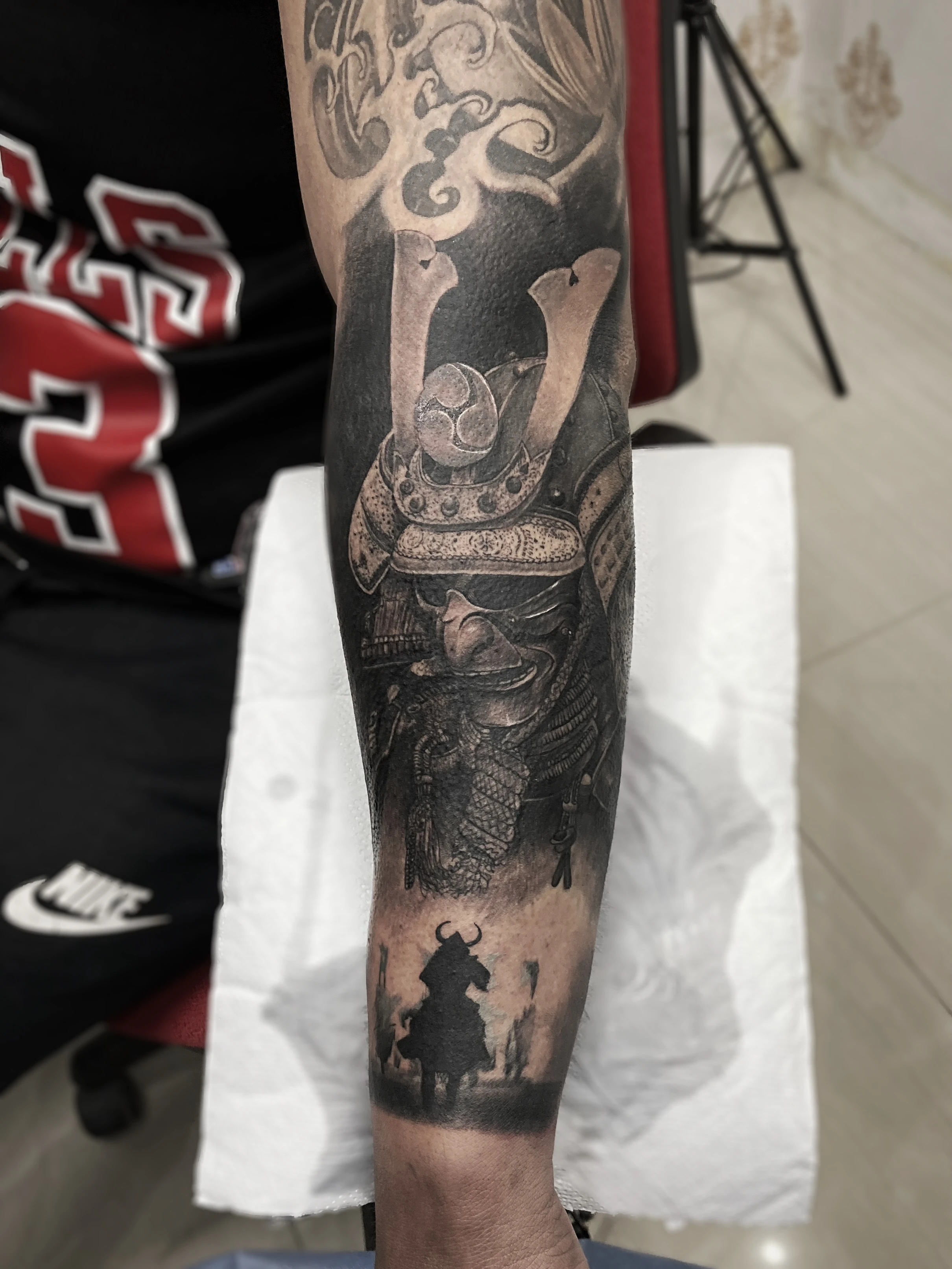 Tatuaje sombra y realismo profesional en Huancayo