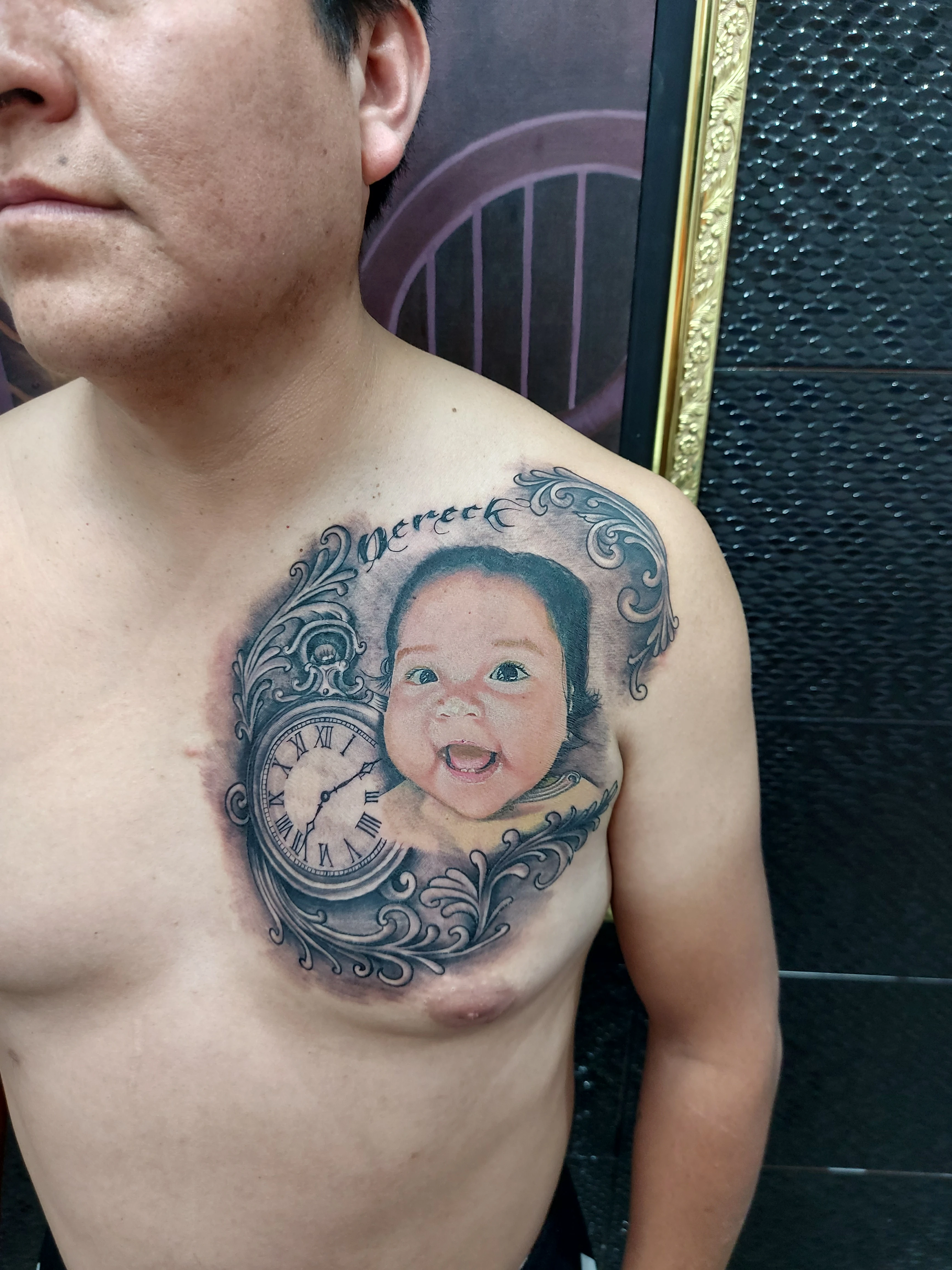 Tatuaje de retrato realista en Huancayo